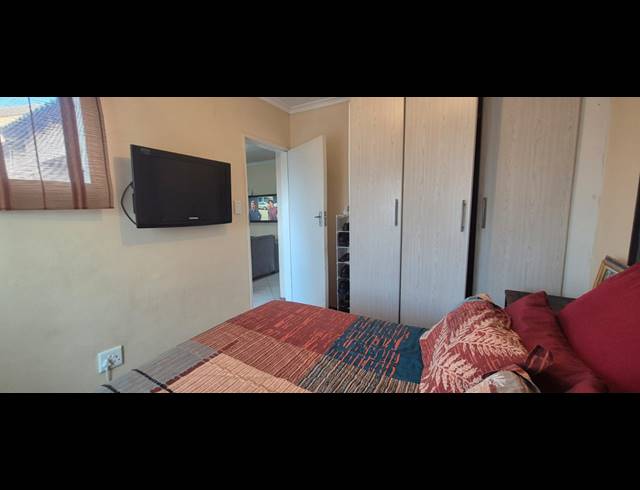 2 BEDROOM APARTMENT FOR SALE IN NOORDWYK